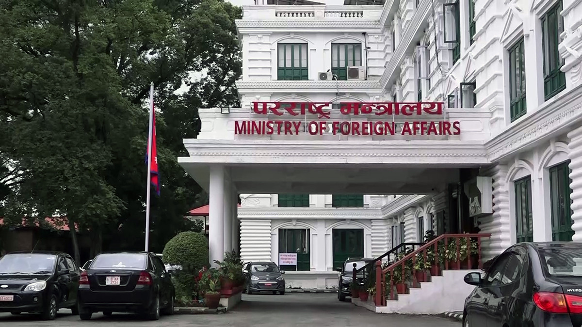 परराष्ट्रले भन्यो– प्रधानमन्त्रीको स्पेन भ्रमणबारे आधारहीन सामाग्रीमा विश्वास नगर्नुस्